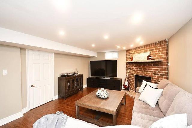 44 Falconer Dr, House semidetached with 3 bedrooms, 2 bathrooms and 3 parking in Mississauga ON | Image 21