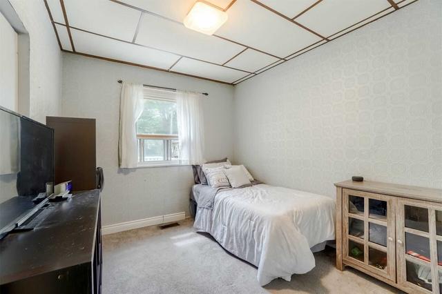 m8v3k5 - 69 Seventeenth St, House detached with 2 bedrooms, 2 bathrooms and 2 parking in Toronto ON | Image 6