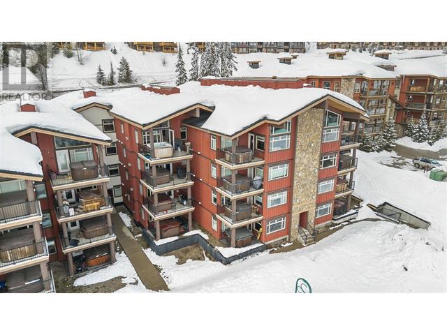 404 - 5030 Snowbird Way, Condo with 3 bedrooms, 2 bathrooms and null parking in Kootenay Boundary E BC | Image 3