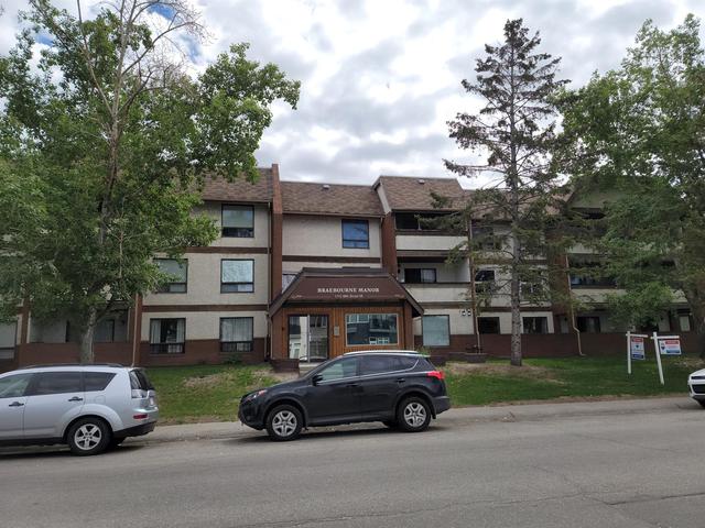 209 - 1712 38 Street Se, Condo with 2 bedrooms, 1 bathrooms and 1 parking in Calgary AB | Image 1
