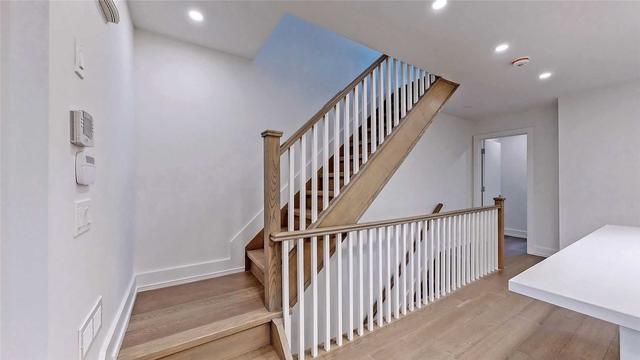 6 Halton St, House semidetached with 2 bedrooms, 4 bathrooms and 0 parking in Toronto ON | Image 6