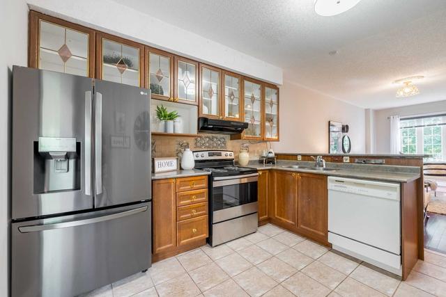 43 Ault Cres, House detached with 2 bedrooms, 2 bathrooms and 3 parking in Whitby ON | Image 33
