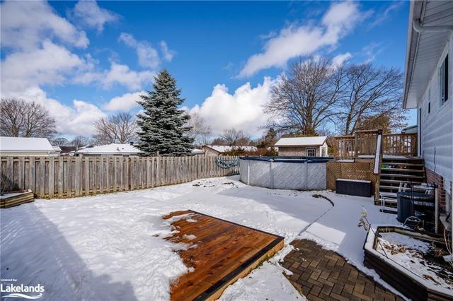 1057 Glen Eagles Crescent, House detached with 4 bedrooms, 2 bathrooms and 5 parking in Midland ON | Image 19