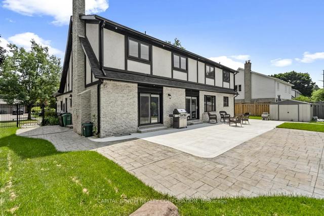 975 Caldwell Ave, House detached with 4 bedrooms, 6 bathrooms and 6 parking in Mississauga ON | Image 27