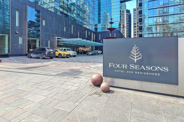 2603 - 18 Yorkville Ave, Condo with 2 bedrooms, 2 bathrooms and 2 parking in Toronto ON | Image 33