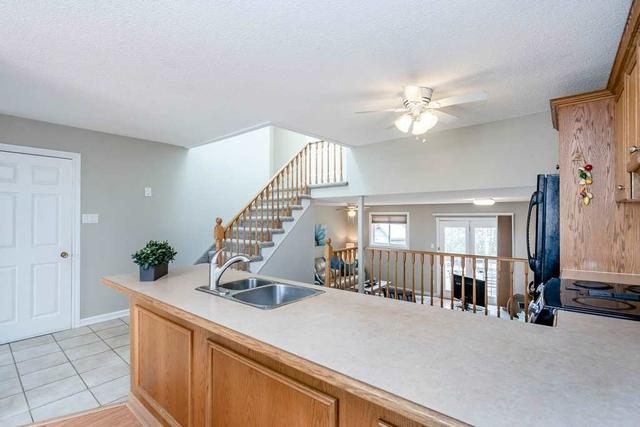 229 Little Ave, House detached with 2 bedrooms, 2 bathrooms and 6 parking in Barrie ON | Image 18