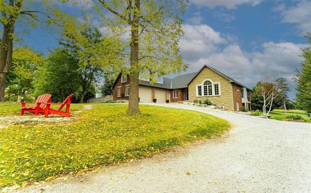 1670 Fiddler's Green Rd, House detached with 4 bedrooms, 3 bathrooms and 10 parking in Hamilton ON | Image 12
