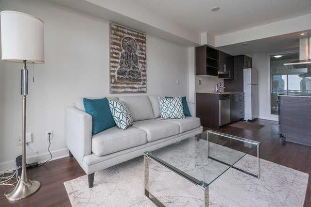 718 - 120 Dallimore Circ, Condo with 2 bedrooms, 2 bathrooms and 1 parking in Toronto ON | Image 13