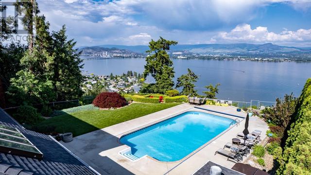 2897 Weatherhill Road, House detached with 4 bedrooms, 3 bathrooms and 9 parking in West Kelowna BC | Image 2