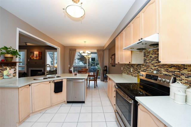 22 Binnery Dr, House detached with 4 bedrooms, 4 bathrooms and 7 parking in Brampton ON | Image 5