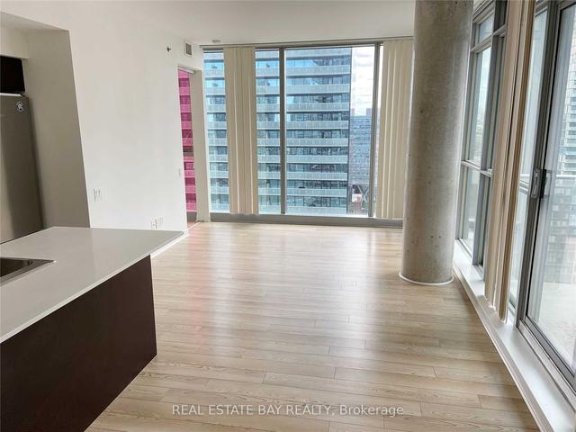 2207 - 375 King St W, Condo with 2 bedrooms, 2 bathrooms and 1 parking in Toronto ON | Image 18