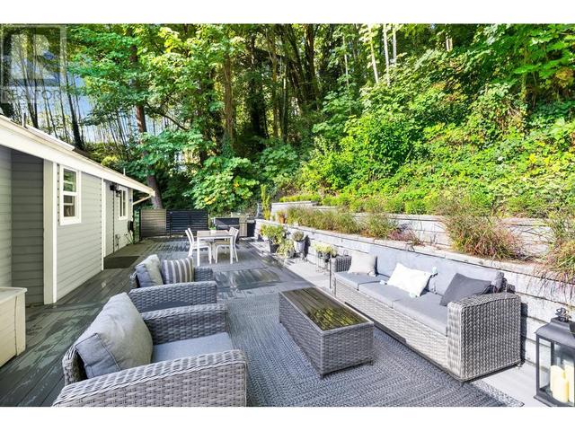 621 Seymour Court, House detached with 5 bedrooms, 3 bathrooms and 3 parking in North Vancouver BC | Image 14