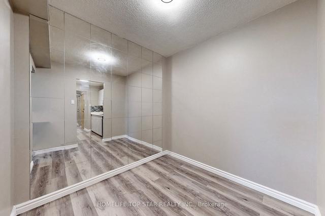 1201 - 4 Lisa St, Condo with 3 bedrooms, 2 bathrooms and 1 parking in Brampton ON | Image 19