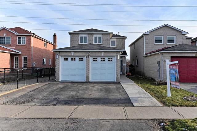 29 Meadowlark Dr, House detached with 3 bedrooms, 4 bathrooms and 4 parking in Brampton ON | Image 1