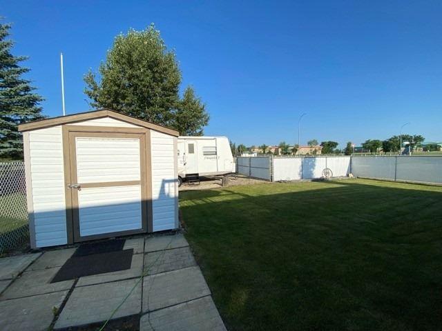 2 Logan Clse, House detached with 2 bedrooms, 3 bathrooms and 2 parking in Red Deer AB | Image 23