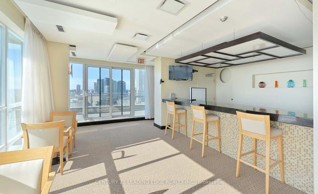 1202 - 410 Queens Quay W, Condo with 1 bedrooms, 1 bathrooms and 1 parking in Toronto ON | Image 4