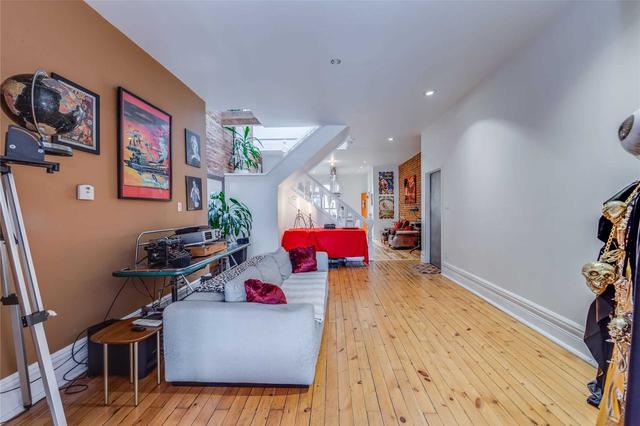234 Queen St E, House attached with 1 bedrooms, 3 bathrooms and 1 parking in Toronto ON | Image 4