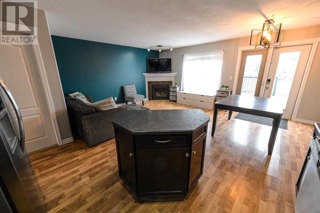 11202 71 Avenue, House semidetached with 2 bedrooms, 2 bathrooms and 2 parking in Grande Prairie AB | Image 7