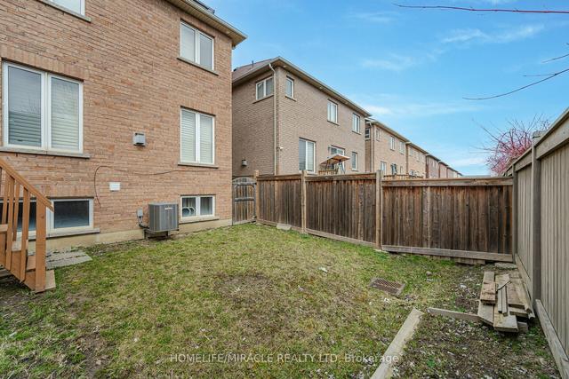 195 Sussexvale Dr, House detached with 3 bedrooms, 5 bathrooms and 6 parking in Brampton ON | Image 33