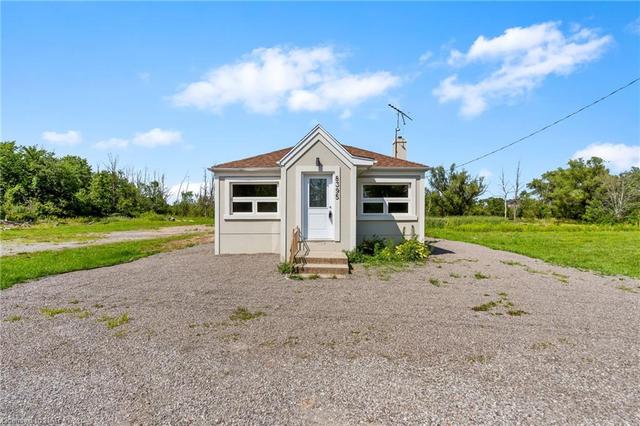 8395 Beaverdams Road, House detached with 3 bedrooms, 1 bathrooms and 10 parking in Niagara Falls ON | Image 22