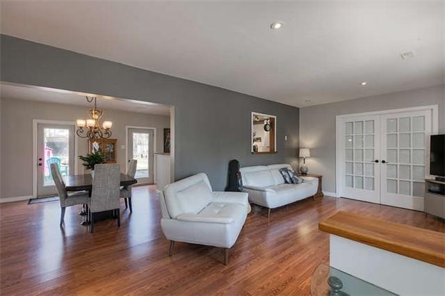 856 Blackwoods Ave, House detached with 4 bedrooms, 2 bathrooms and 6 parking in Innisfil ON | Image 5