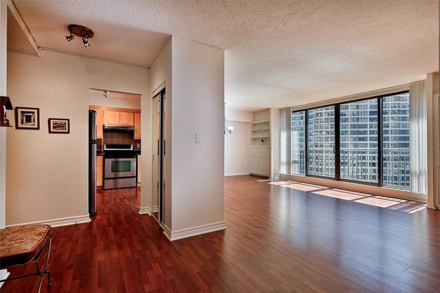 2435 - 33 Harbour Sq W, Condo with 1 bedrooms, 1 bathrooms and 1 parking in Toronto ON | Image 20