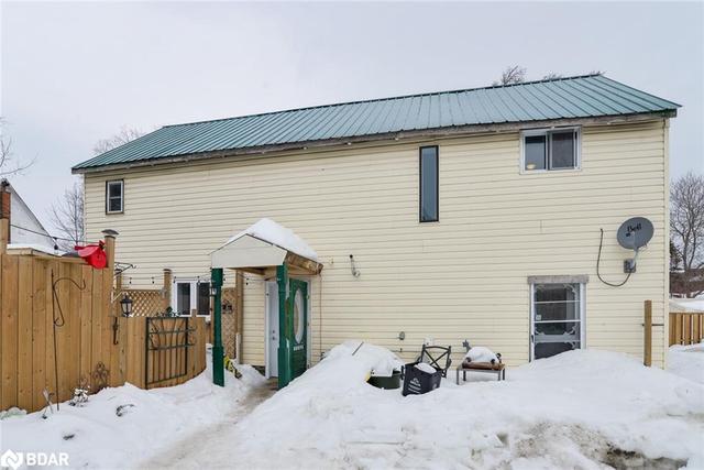 48 b Barrie Road, House detached with 3 bedrooms, 1 bathrooms and 4 parking in Orillia ON | Image 1