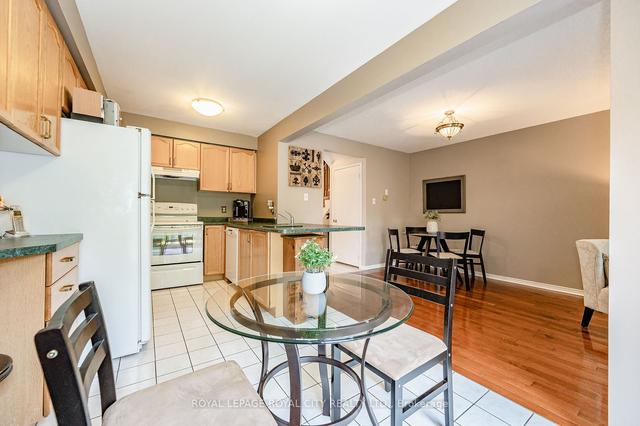 6 - 60 Ptarmigan Dr, Townhouse with 3 bedrooms, 3 bathrooms and 2 parking in Guelph ON | Image 9