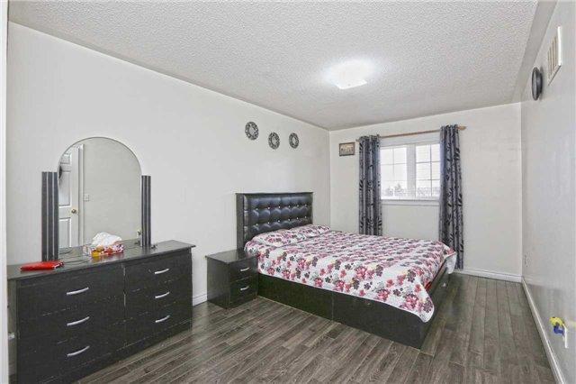 96 Brussels Ave, House attached with 3 bedrooms, 4 bathrooms and 2 parking in Brampton ON | Image 15