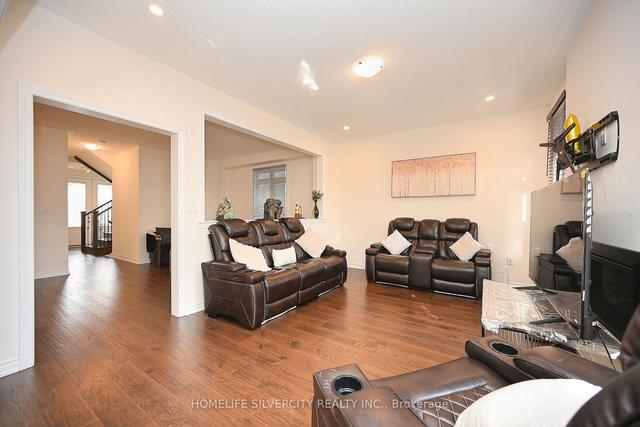 5 Seymour Rd, House detached with 4 bedrooms, 5 bathrooms and 7 parking in Brampton ON | Image 8