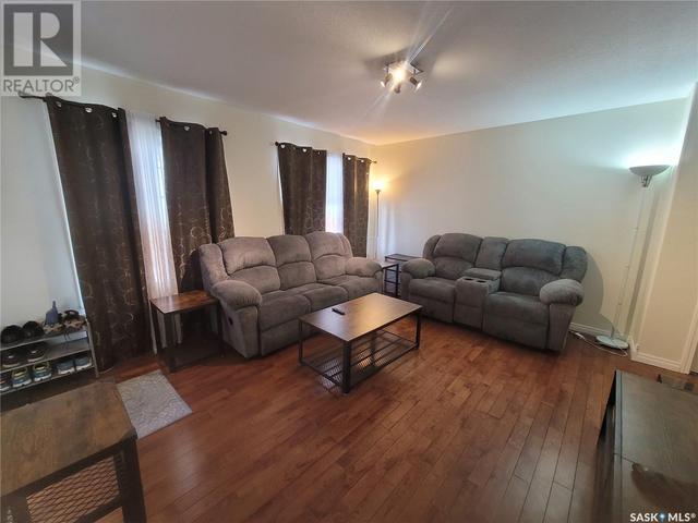 2243 Treetop Lane, House attached with 3 bedrooms, 2 bathrooms and null parking in Regina SK | Image 7