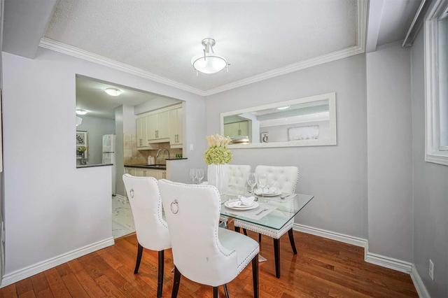 81 - 151 L'amoreaux Dr, Townhouse with 3 bedrooms, 2 bathrooms and 2 parking in Toronto ON | Image 2