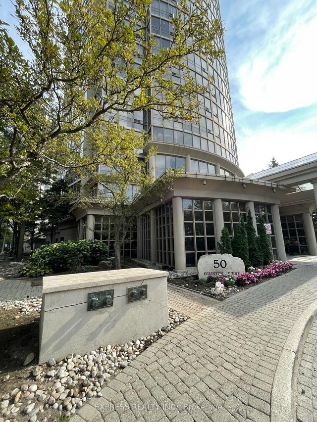 1407 - 50 Eglinton Ave W, Condo with 2 bedrooms, 2 bathrooms and 2 parking in Mississauga ON | Image 1