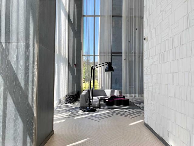 1108 - 1080 Bay St, Condo with 1 bedrooms, 1 bathrooms and 0 parking in Toronto ON | Image 4