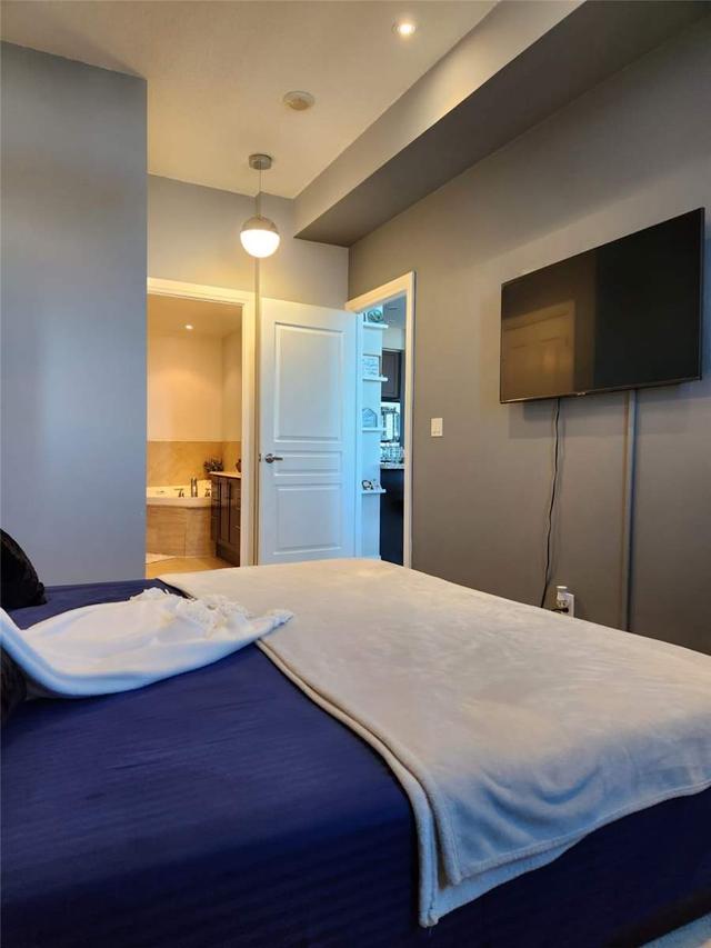 uph 07 - 90 Absolute Ave, Condo with 2 bedrooms, 2 bathrooms and 1 parking in Mississauga ON | Image 25