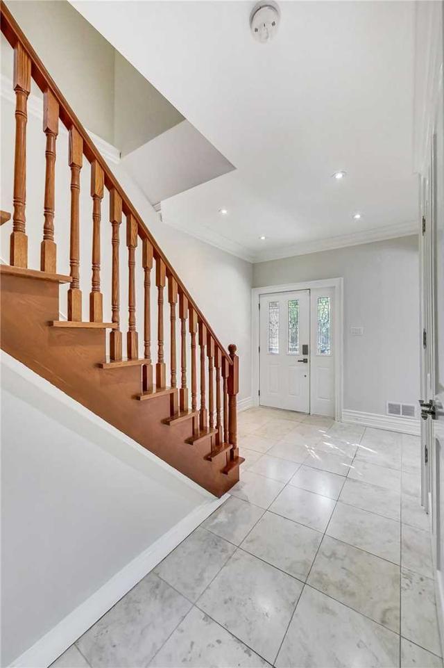 104 Mayfield Ave, House detached with 4 bedrooms, 4 bathrooms and 2 parking in Toronto ON | Image 23