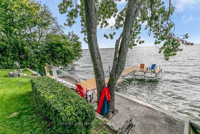 1069 Lakeshore Rd E, House detached with 3 bedrooms, 2 bathrooms and 8 parking in Oro Medonte ON | Image 2