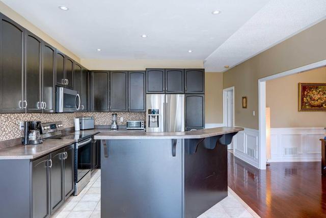 134 Woodbury Cres, House detached with 4 bedrooms, 4 bathrooms and 4 parking in Newmarket ON | Image 8