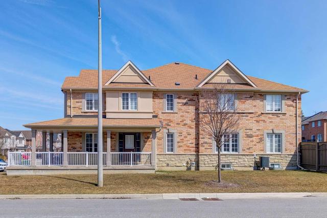 81 Sir Sanford Fleming Way, House attached with 3 bedrooms, 4 bathrooms and 2 parking in Vaughan ON | Image 1