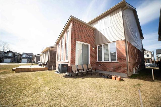 1703 O'hanlan Lane, House detached with 3 bedrooms, 2 bathrooms and 3 parking in London ON | Image 3