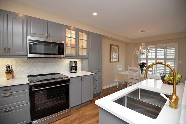 36 - 485 Green Rd, Townhouse with 3 bedrooms, 3 bathrooms and 1 parking in Hamilton ON | Image 2