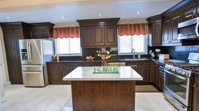 2 Romfield Crct N, House detached with 4 bedrooms, 4 bathrooms and 4 parking in Markham ON | Image 11