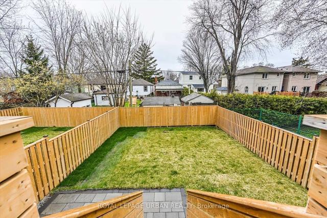 30 Sharpe St, House detached with 4 bedrooms, 4 bathrooms and 3 parking in Toronto ON | Image 31