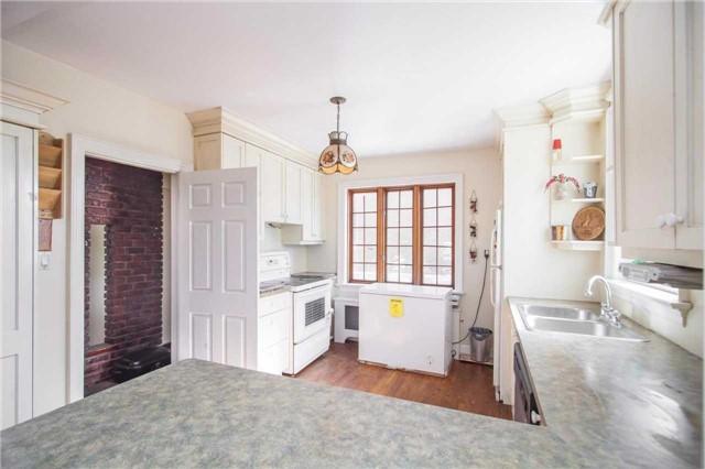 4229 Bloor St W, House detached with 3 bedrooms, 3 bathrooms and 7 parking in Toronto ON | Image 12