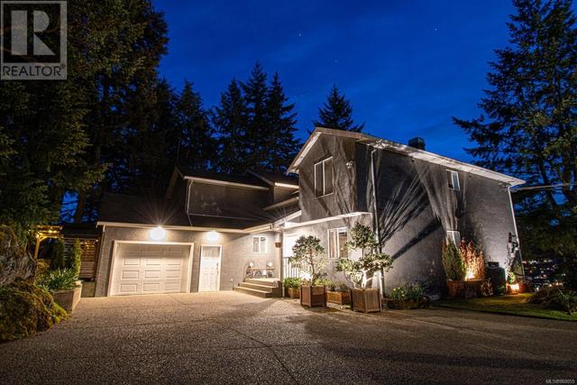 658 Rason Rd, House detached with 5 bedrooms, 4 bathrooms and 5 parking in Langford BC | Image 1