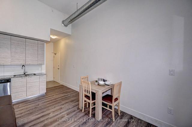 106 - 253 Albert St W, Condo with 2 bedrooms, 2 bathrooms and 1 parking in Waterloo ON | Image 6