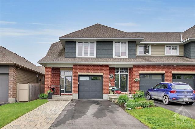 447 Kilspindie Ridge, Townhouse with 3 bedrooms, 4 bathrooms and 3 parking in Ottawa ON | Image 1