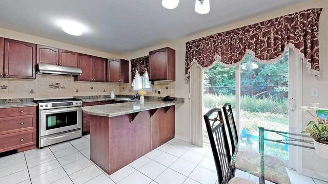 11 Quietbrook Cres, House detached with 4 bedrooms, 4 bathrooms and 4 parking in Toronto ON | Image 30