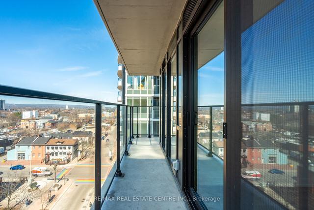 813 - 1 Jarvis St, Condo with 2 bedrooms, 1 bathrooms and 1 parking in Hamilton ON | Image 16