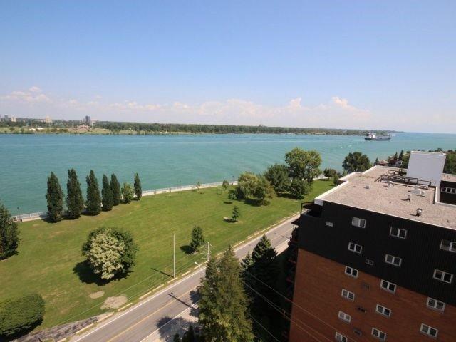 1002 - 5151 Riverside Dr E, Condo with 2 bedrooms, 2 bathrooms and 2 parking in Windsor ON | Image 3